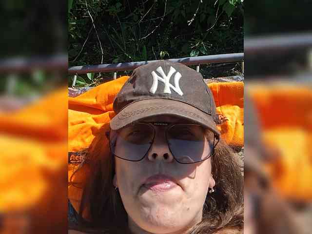 Kristina13 webcam