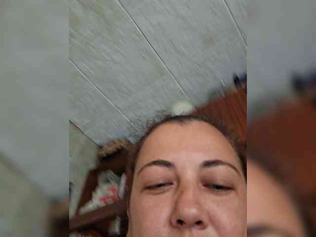 kristina13's live room
