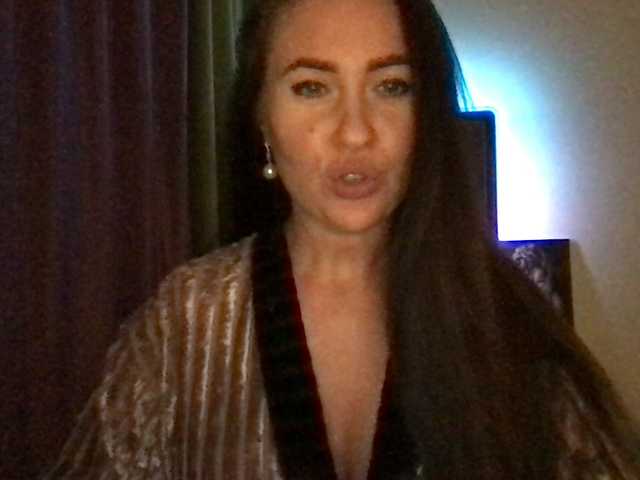 olexamiller live cam on BongaCams