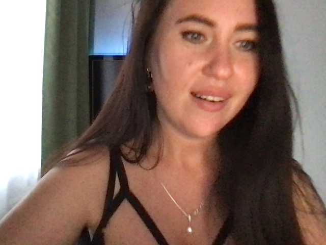 olexamiller live cam on BongaCams