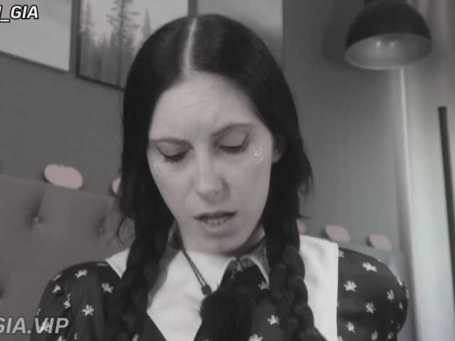 Nikki-Gia live cam on BongaCams