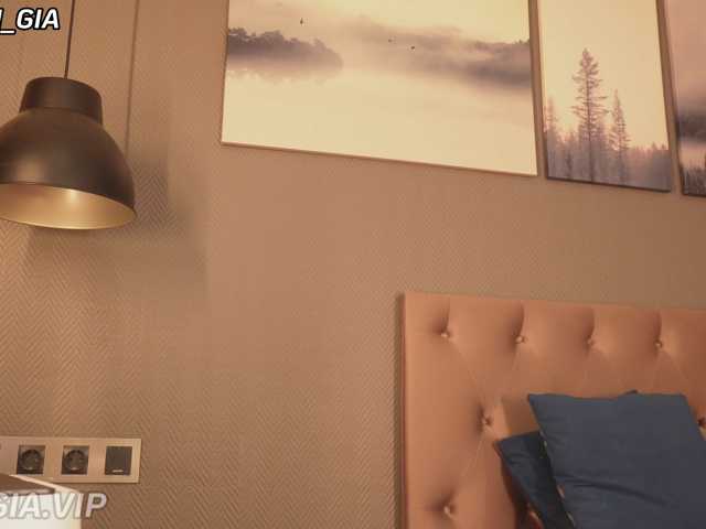Nikki-Gia live cam on BongaCams