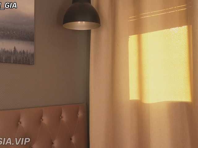 Nikki-Gia live cam on BongaCams