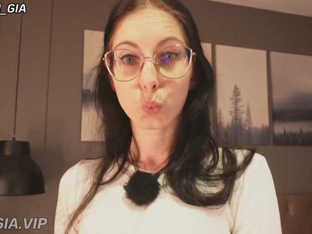 Nikki-Gia