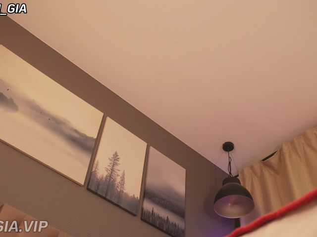 Nikki-Gia live cam on BongaCams