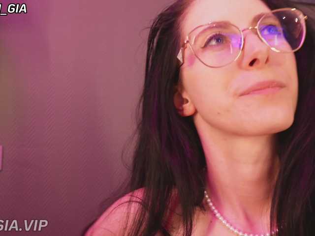 Nikki-Gia