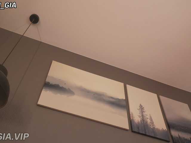 Nikki-Gia live cam on BongaCams