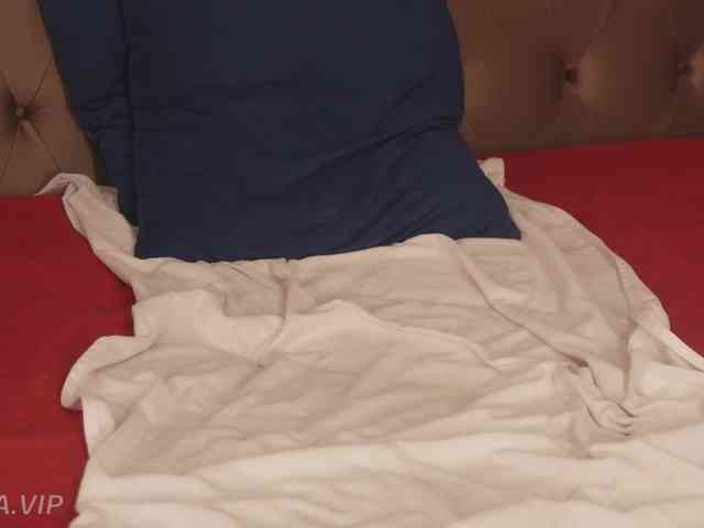 Nikki-Gia webcam