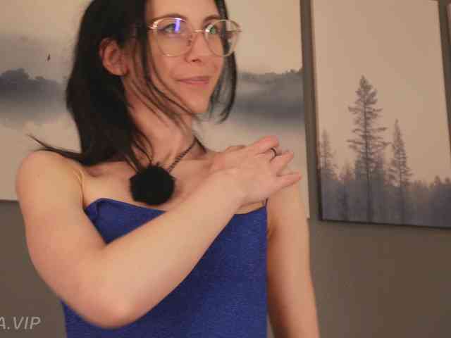 Nikki-Gia webcam