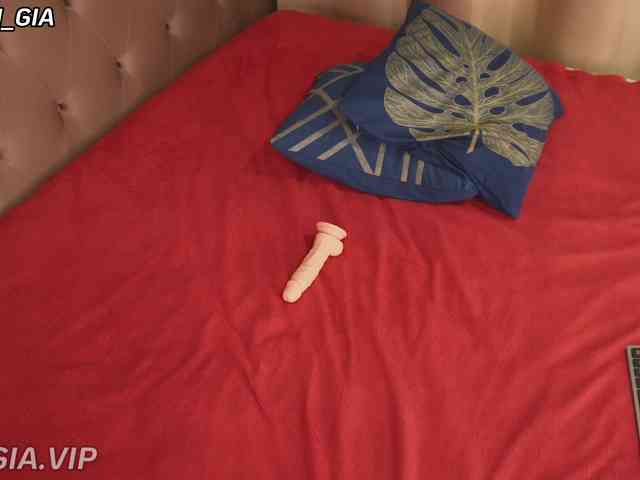 Nikki-Gia webcam