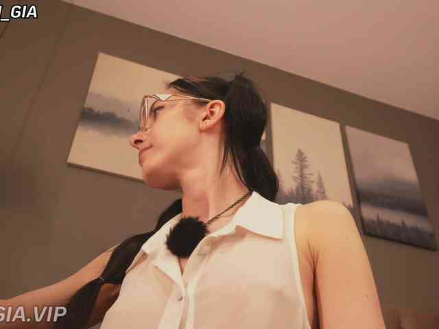 Modelo: Nikki-Gia