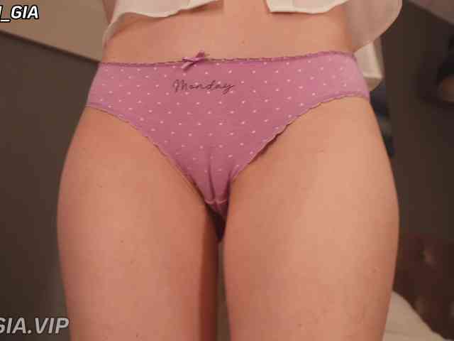 Nikki-Gia webcam