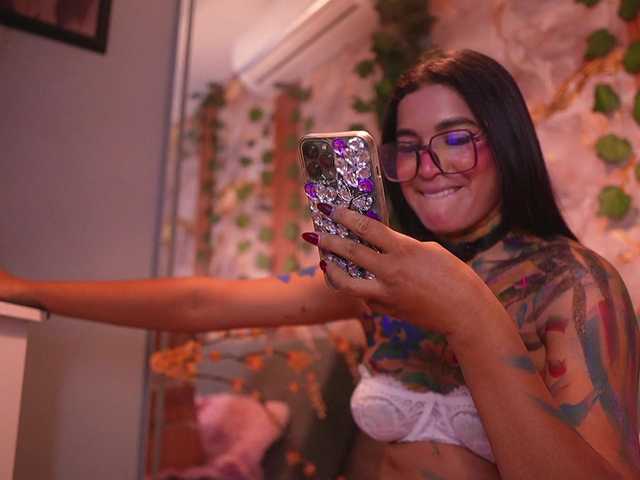 zoeyfox live cam on BongaCams