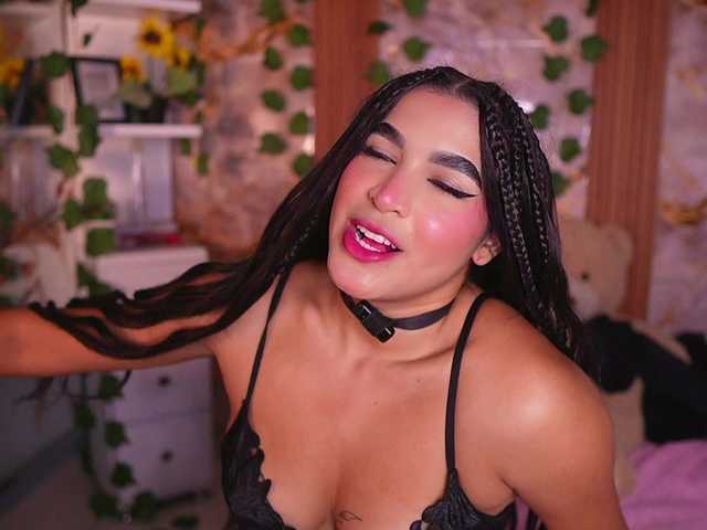zoeyfox live cam on BongaCams