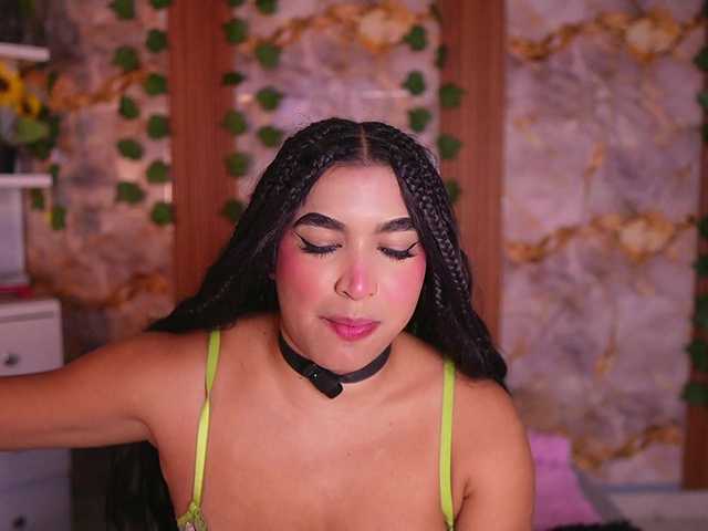 zoeyfox live cam on BongaCams