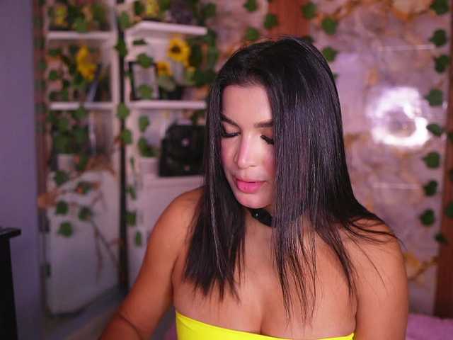 zoeyfox live cam on BongaCams