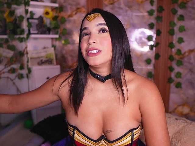 zoeyfox's BongaCams show and profile