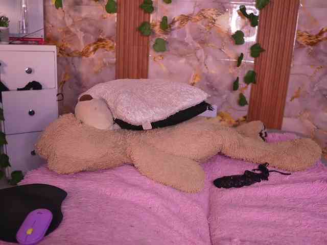 zoeyfox webcam