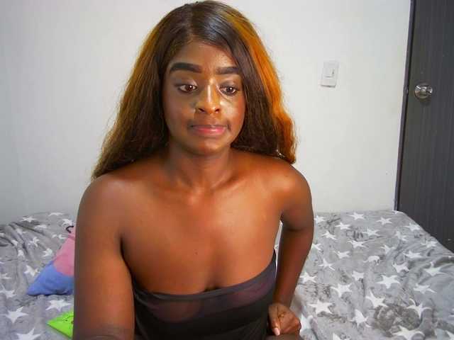 Amara-Rose1 live cam on BongaCams
