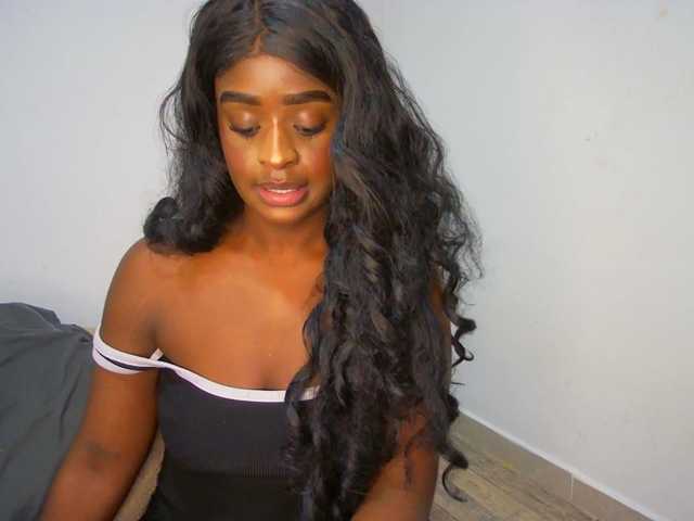 Amara-Rose1 live cam on BongaCams