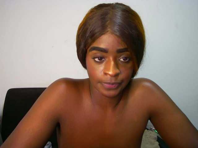 HannahCox19 live webcam show