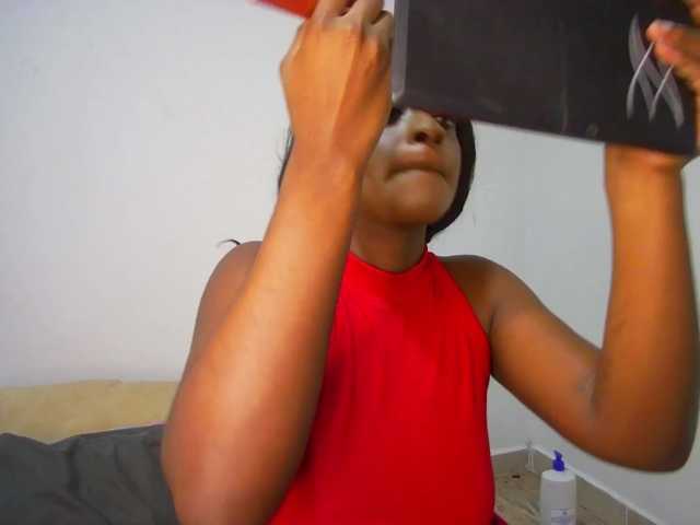 Amara-Rose1 live cam on BongaCams