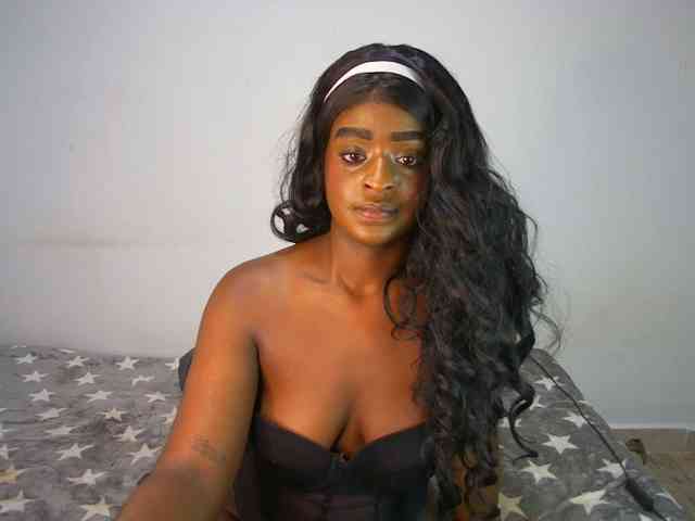 Amara__R1 webcam