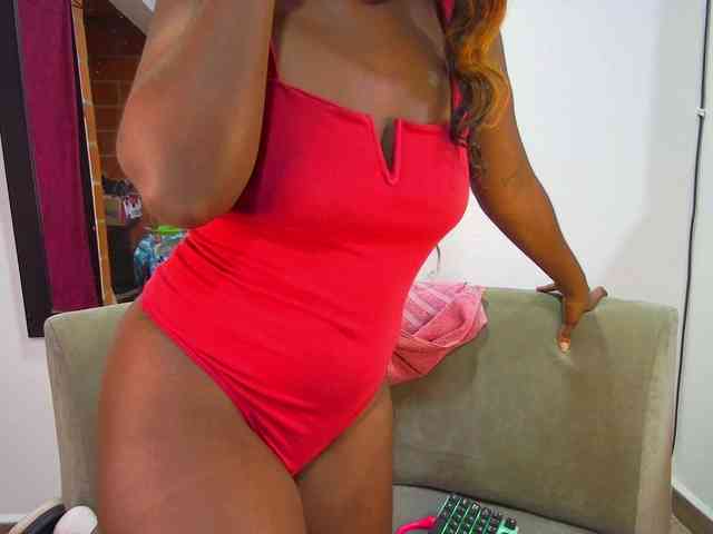 Amara__R1 webcam