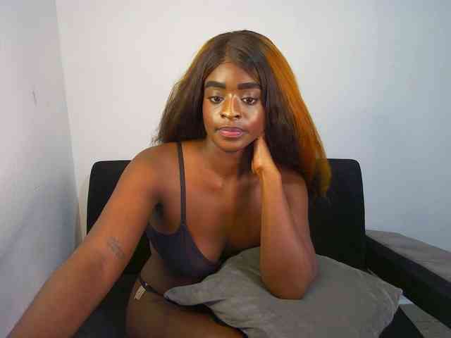 HannahCox19 webcam