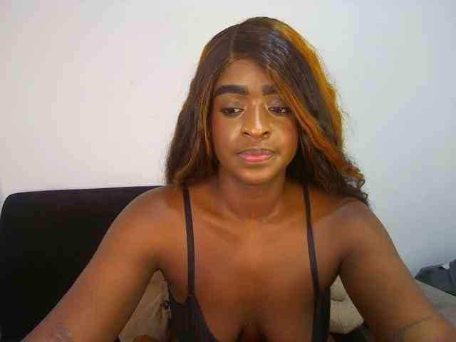 HannahCox19 webcam