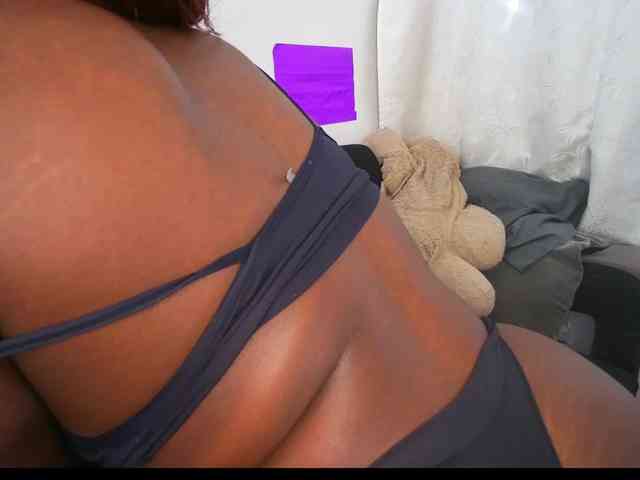 HannahCox19 webcam