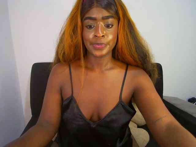 HannahCox19 webcam