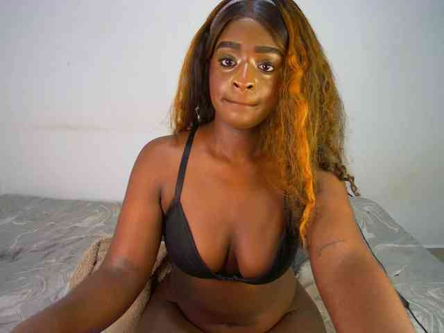 Amara__R1 webcam