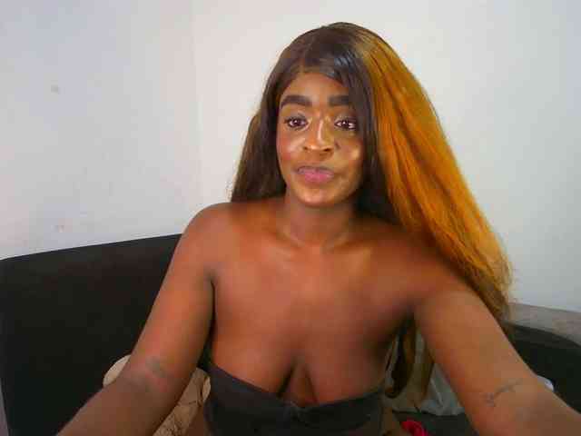 HannahCox19 webcam