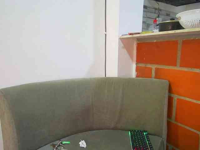 Amara__R1 webcam