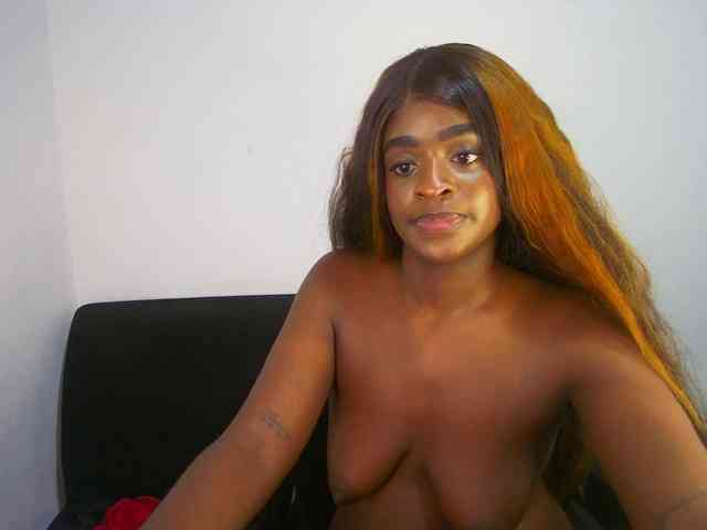 HannahCox19 webcam