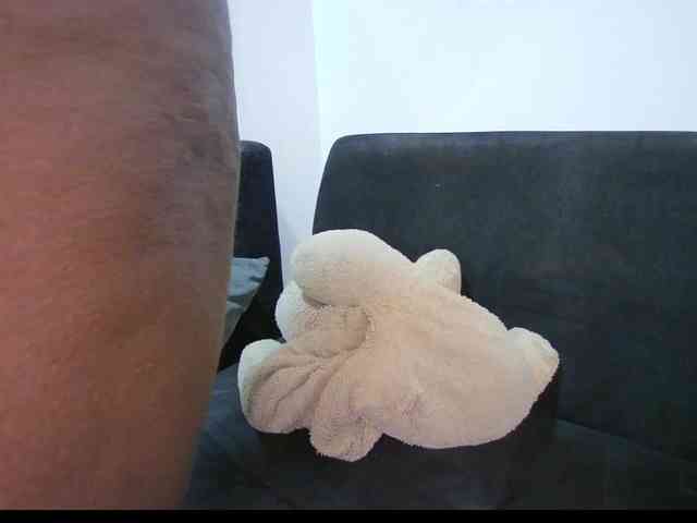 HannahCox19 webcam
