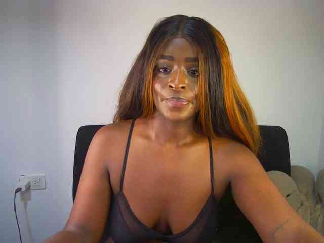 HannahCox19 webcam