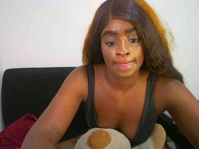 HannahCox19 webcam