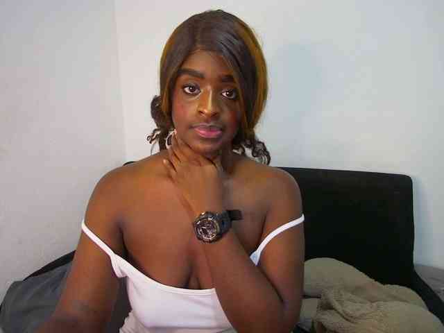 Amara__R1 webcam