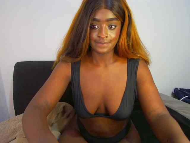 HannahCox19 webcam