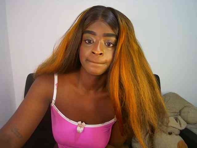 HannahCox19 webcam