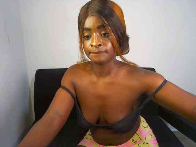 HannahCox19 webcam