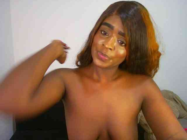 HannahCox19 webcam