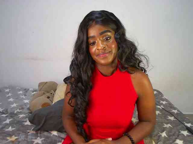 Amara__R1 webcam
