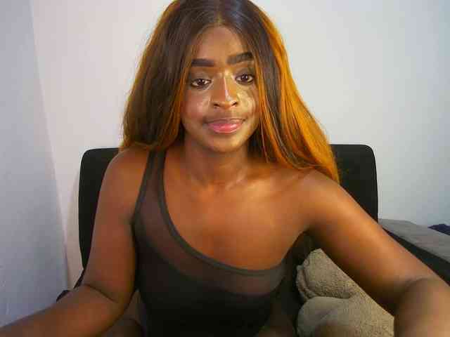 HannahCox19 webcam