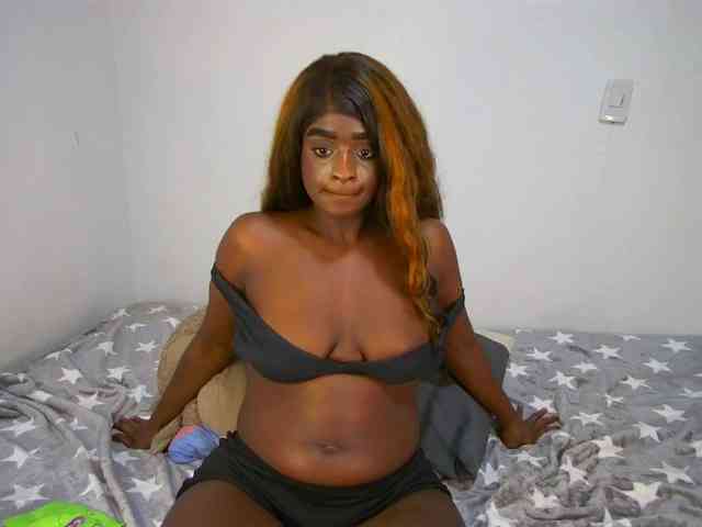 Amara__R1 webcam