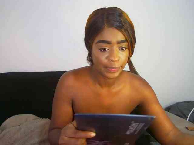 HannahCox19 webcam