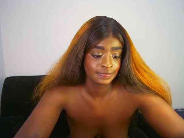 HannahCox19 webcam