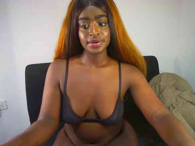 HannahCox19 webcam